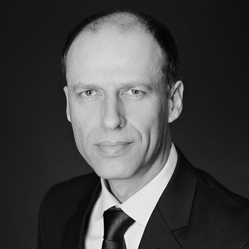 Oliver Pape bw 500x500